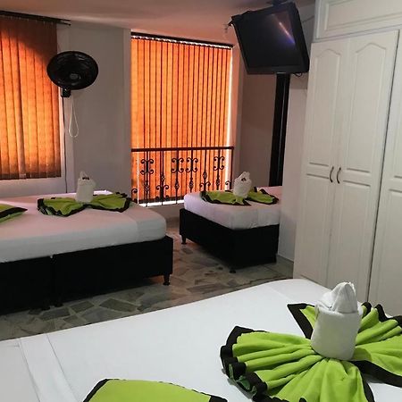 Hotel Astorias เปเรย์รา ภายนอก รูปภาพ