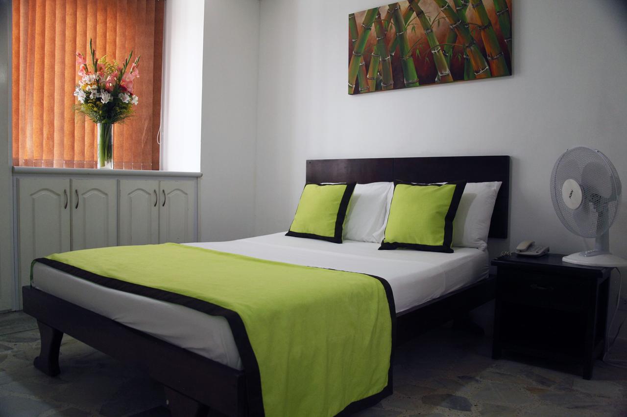Hotel Astorias เปเรย์รา ภายนอก รูปภาพ